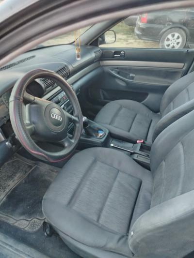 Седан 4-дверн Audi A4 B5 (1998)