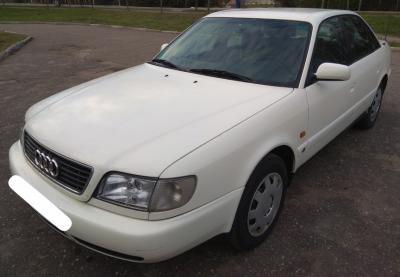 Audi A6 C4