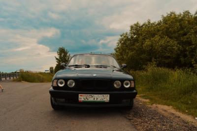 BMW 5 Series (E34)