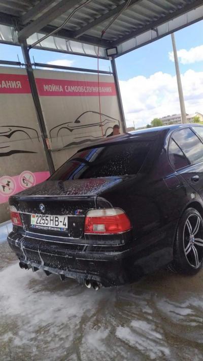 Седан 4-дверн BMW 5 Series (E39) (1997)