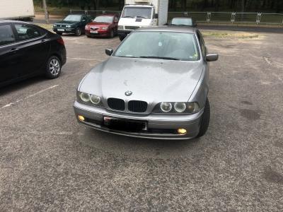 BMW 5 Series (E39)