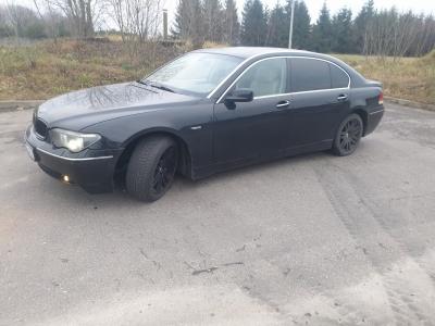 BMW 7 Series (E66 Long)