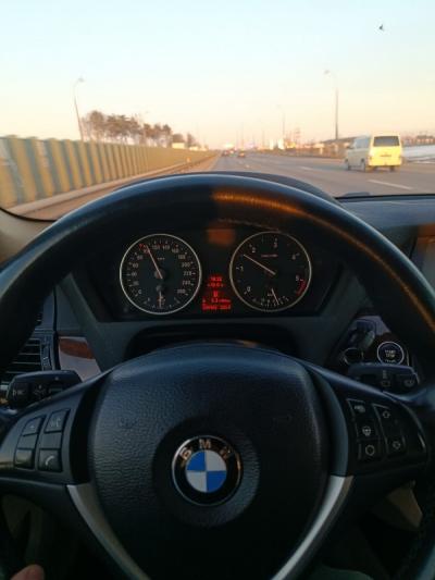  X5 (E70)