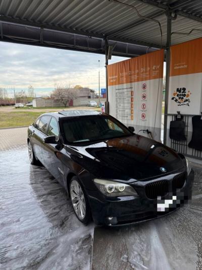  7 Series (F02 Long)