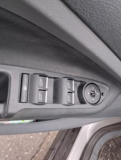  C-MAX
