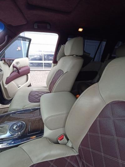  QX56
