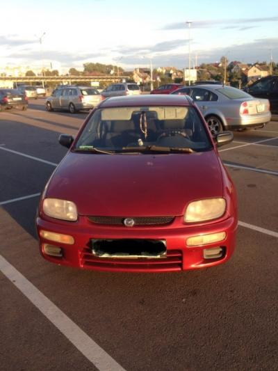 Mazda 323