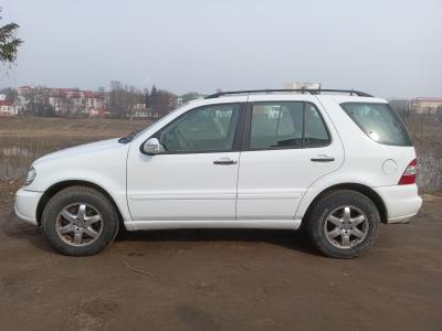 Mercedes M Class (W164)