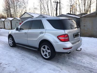 Mercedes M Class (W164)