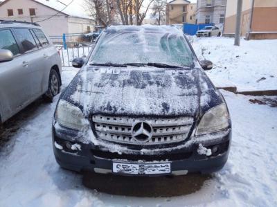 Mercedes M Class (W164)