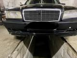 ������������� Mercedes C Class (W202)