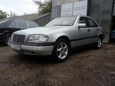 Mercedes C Class (W202)