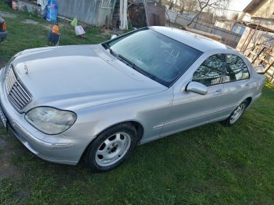 Mercedes S Class (W220)