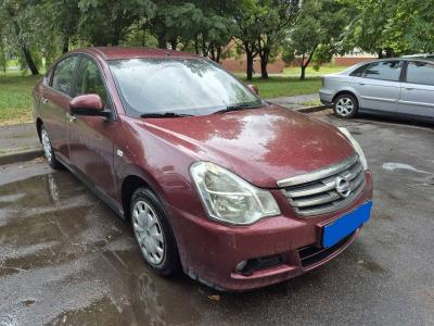 Nissan Almera