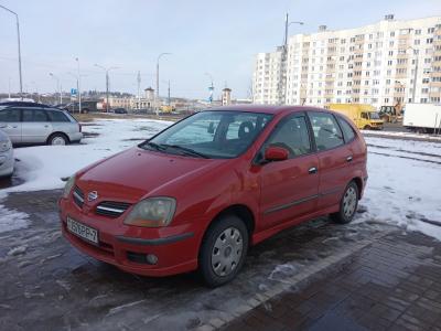 Nissan Almera Tino