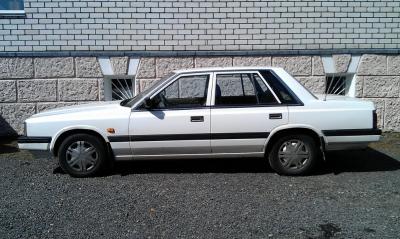 Nissan Laurel