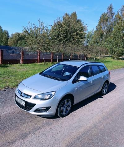  Astra J
