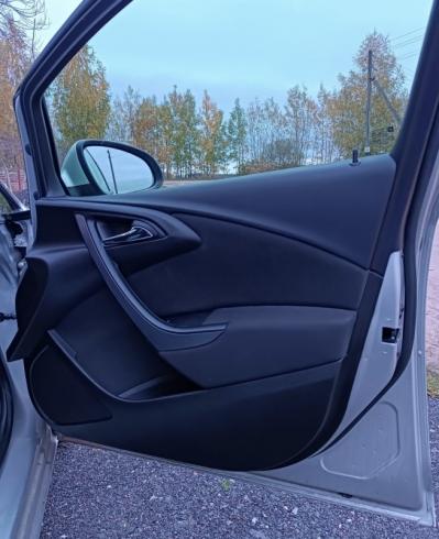  Astra J