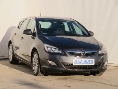 Opel Astra J