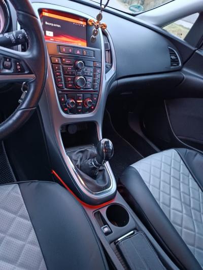  Astra J