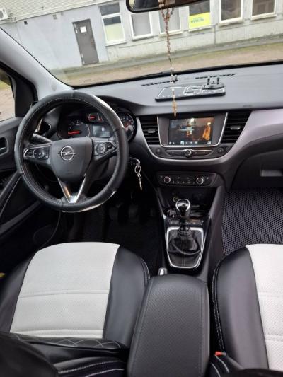  Crossland X