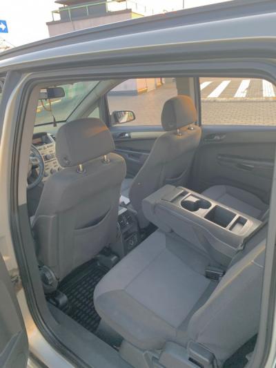  Zafira B