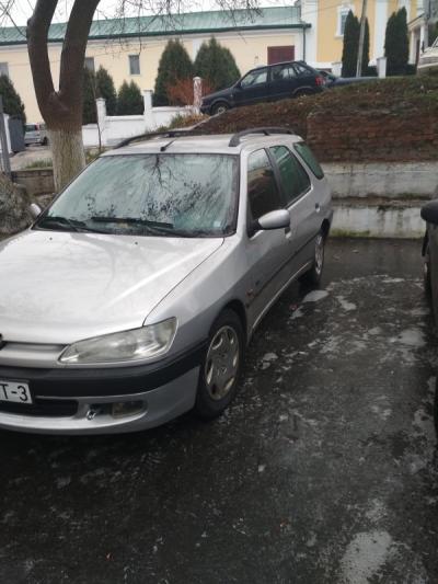 Peugeot 306