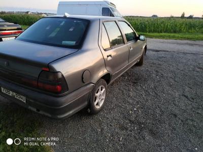 Renault 19