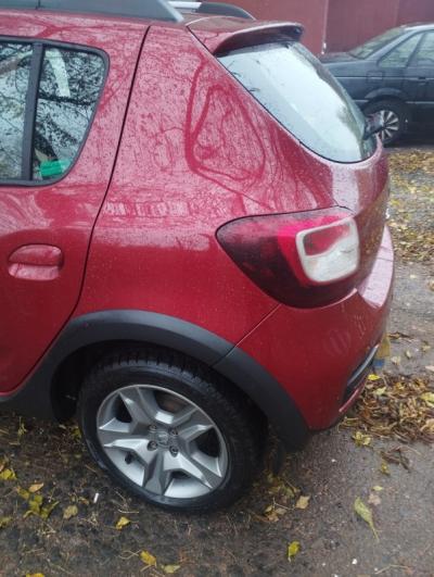  Sandero Stepway 2
