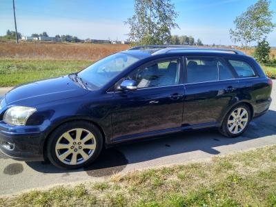 Toyota Avensis 2