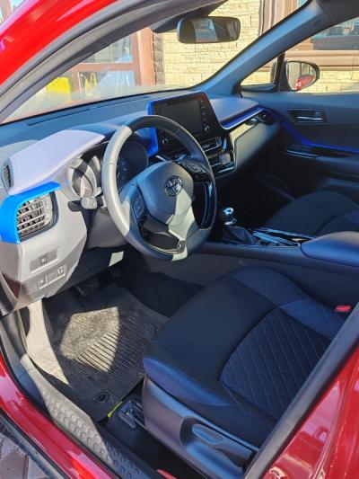  C-HR