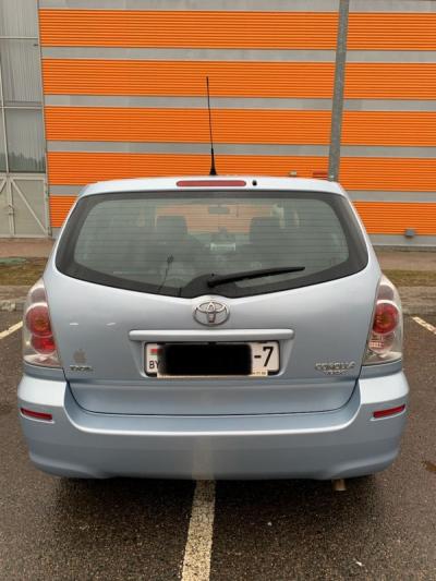  Corolla Verso