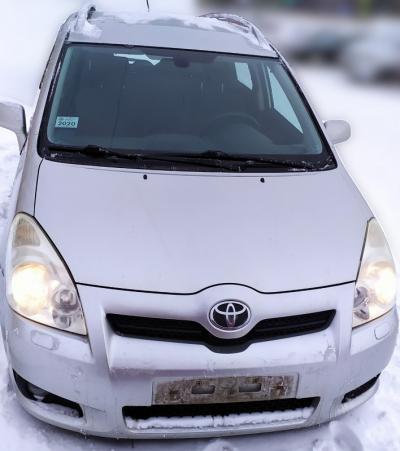  Corolla Verso