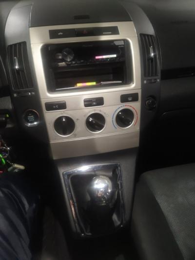  Corolla Verso