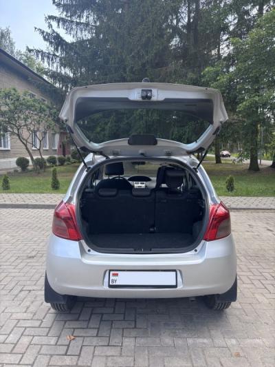  Yaris 2