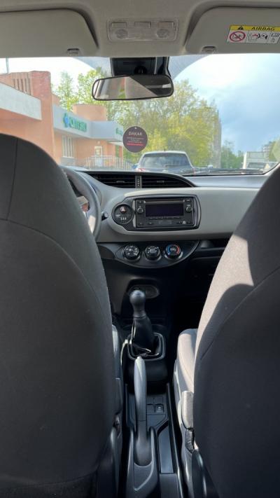  Yaris 3