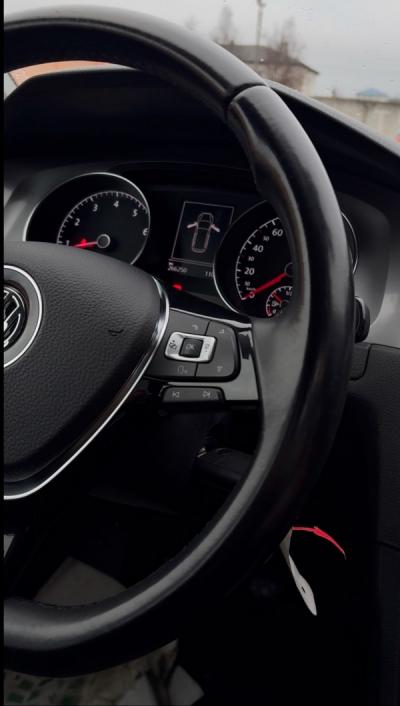 Универсал 5-дверн Volkswagen Golf 7 (2015)