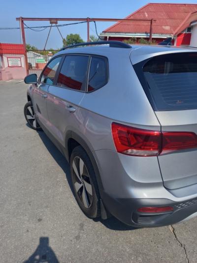  Taos