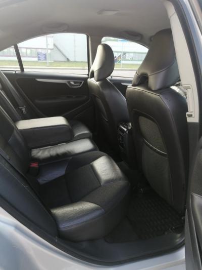  S60