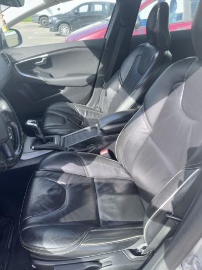  V40