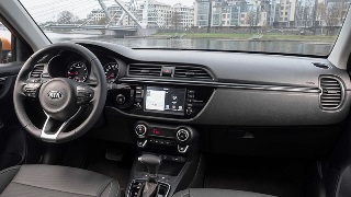 Kia Rio X-Line (Киа Рио Х Лайн) 2018 модельного года