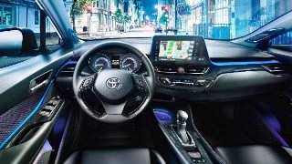 Кросс-купе Toyota C-HR (Тойота CHR) 2018 года