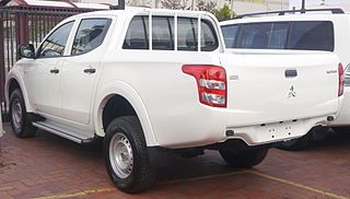 Mitsubishi L200 (Митсубиси Л200) 2015 года