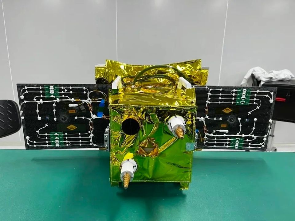 ICUBE-Q