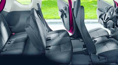 Примерно так может выглядеть салон трехрядного кросс-вэна Renault RBC