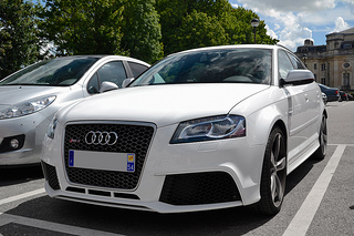 Кроссовер Audi RS3: многообещающий дебют