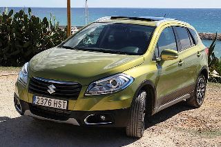 Июльские скидки на кроссоверы Suzuki SX4 в Беларуси и России
