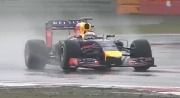 Дождевая квалификация Формулы-1 2014 года в Шанхае: Red Bull догоняет Mercedes